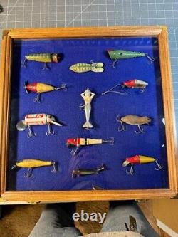 12 vintage old Fishing Lures in Wood & Glass Display Case