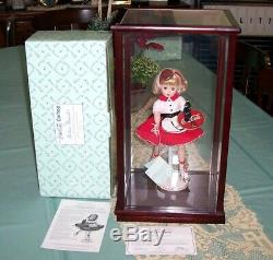 1999 Coca Cola Madame Alexander Carhop Doll Danbury Mint With Wood Display Case