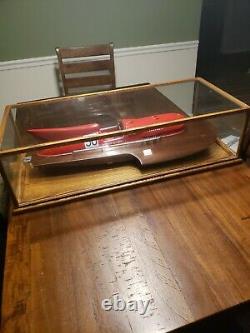 1/8 Ferrari Arno XI Mini Speed Boat & Wood Display Case