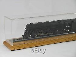 24 HO Train Display Case with Solid Wood Base Honey Oak Finish Includes Track