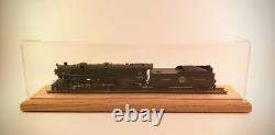 30 O Scale Model Train Display Case, Oak Base