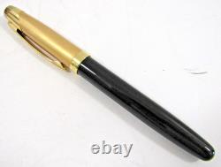 7 Pens in Wood and Glass Display Case 5 Montefiore. Parker, 1 Parade and Refills