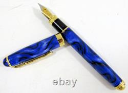 7 Pens in Wood and Glass Display Case 5 Montefiore. Parker, 1 Parade and Refills