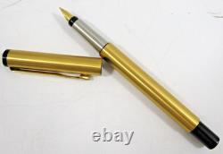 7 Pens in Wood and Glass Display Case 5 Montefiore. Parker, 1 Parade and Refills