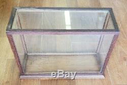 Antique / Vintage Glass / Wood Showcase Great Condition! WE SHIP