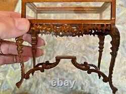 BESPAQ Display Case with Royal Tiaras on Green Velet Dollhouse 112 Miniature