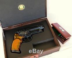 BLADE RUNNER BLASTER WOOD & LEATHER Display Storage Case Box TOMENOSUKE ETC