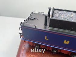 Bachmann 31-250 WD Austerity 2-8-0 No. 400 Limited Edition wood display case