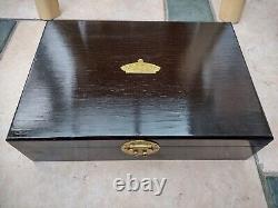 Bachmann SR 850 Lord Nelson Green Limited Edition Engine wood display case NEW