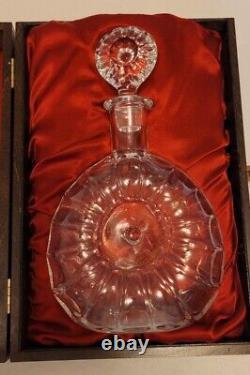 CRYSTAL REMY MARTIN COGNAC Baccarat Decanter Ribbed Empty in WOOD DISPLAY CASE