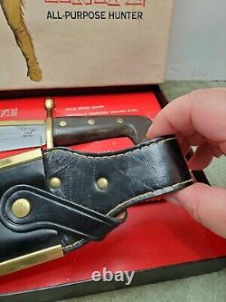 Case XX 1836 Bowie Hunter Fixed Blade Knife with Sheath in Display Box