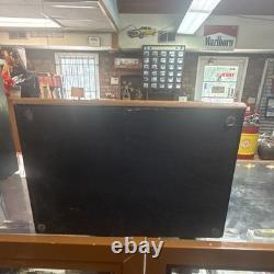 Case XX Pocket Worn Display Cabinet with Key, 1996 Knives, No Boxes