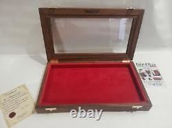 Cofanetto espositore in legno per coltelli Wood Display Case for Knives Coins