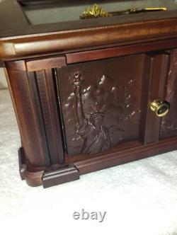 Danbury Mint US State Quarters Wood Display Case, w Storage Drawer & 2 Keys