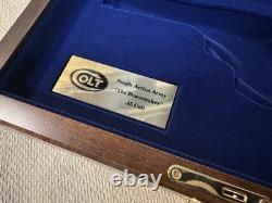 Display Case for 1873 Colt Single Action Army 4-3/4 Barrel. New-Made In USA