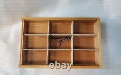 Fender Custom Shop Guitar Pick, Wood Display Box/ Case