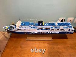 Greek Passenger Ship 1/170 Scale Static Model + Display Case & Free Shipping