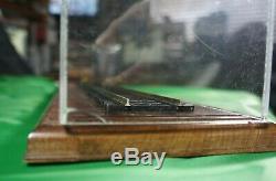 Lionel O Gauge Locomotive Operating Roller Base/ Display Case 34 1/2