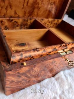 Lockable thuja burl wooden jewelry box holder with key, Decorative Box, keepsake