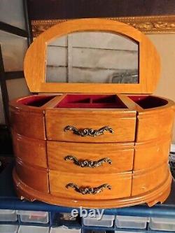 Mele & Co. Wooden Jewelry Box-swing out Compartments Oval Red Lining 12.5x7x7