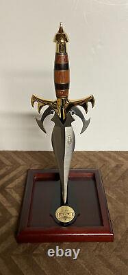 New GOLD Hornet dagger knife #819/1500 with display Case 1997 By Gil Hibben