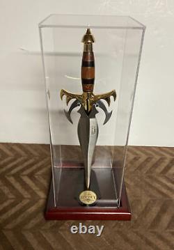 New GOLD Hornet dagger knife #819/1500 with display Case 1997 By Gil Hibben