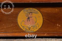 Nufashon Elastic Wood and Glass Countertop Display Case
