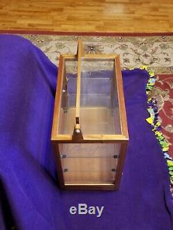 Optical Maui Jim Sunglasses Display Case Glass & Wood Very Nice