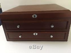 PCS Stamps & Coins Dated 16 Slot Locking Flip Top Wood Display Case, Empty