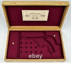 PISTOL GUN PRESENTATION CUSTOM DISPLAY CASE BOX for WEBLEY & SCOTT Mk IV cal. 38