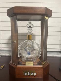 Remy Martin louis xiii Display Case Wood, Remy Martin Louis XIII (No Light)