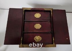 Shanghai Made in China Jade Wooden Jewelry Box with 3 Storage Drawers