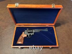 Smith & Wesson Wooden Display Case Model 29-Laser Engraved-New! -Free Shipping