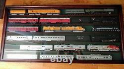 Train Display Case HO N Z Cars 1/64 Model Toy Matchbox Mahogany Wood US Cabinet