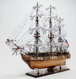 USS Constitution Old Ironsid Tall Ship 38 Model Sailboat Display Case Assembled