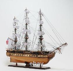 USS Constitution Old Ironsid Tall Ship 38 Model Sailboat Display Case Assembled