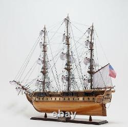 USS Constitution Old Ironsid Tall Ship 38 Model Sailboat Display Case Assembled