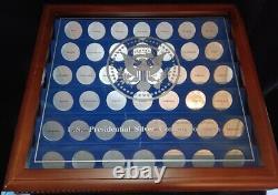 U. S. PRESIDENTIAL SILVER COMMEMORATIVES 44 Coin Wood Display Case Danbury Mint