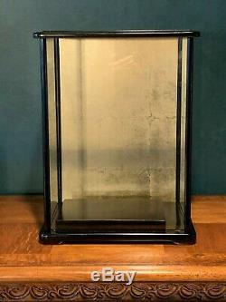 VINTAGE 1970's GLASS & WOOD DOLL DISPLAY CASE BLACK LACQUER GOLD BACK 17 TALL