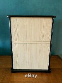 VINTAGE 1970's GLASS & WOOD DOLL DISPLAY CASE BLACK LACQUER GOLD BACK 17 TALL