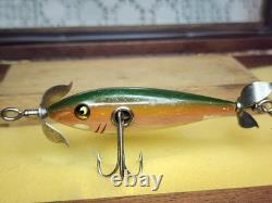 VINTAGE SHAKESPEARE #33 LURE SEE THRU HARDWARE WithWOOD DOVE TAIL BOX-DISPLAY CASE