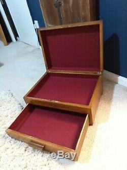 Vintage /Antique Wood Wooden Display Box Case With Further Pull Drawer Display