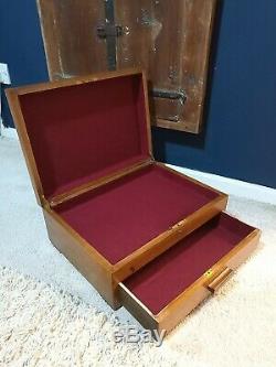 Vintage /Antique Wood Wooden Display Box Case With Further Pull Drawer Display