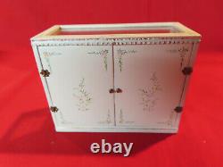 Vintage Bespaq miniature dollhouse Belmont display case cabinet 112