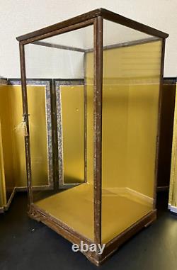 Vintage Japanese Display Glass Case Wood Frame Doll Geisha H21.6 W12.6in