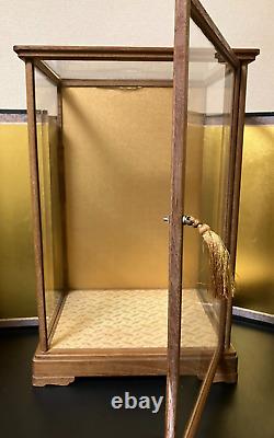 Vintage Japanese Doll Display Glass Case Geisha Wood Frame Brown H20.4 W13.3 in