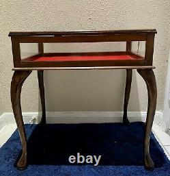 Vintage Wood and Glass Side/End Table Display Case