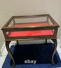 Vintage Wood and Glass Side/End Table Display Case