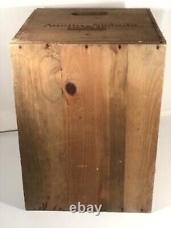 Wild Turkey Bourbon Whiskey Wood Box Crate Case Austin Nichols & Co Display USA