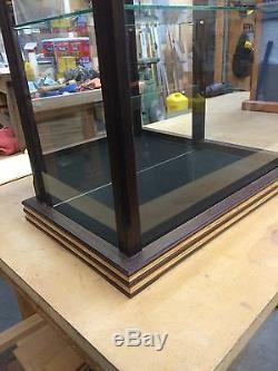 Wood and Glass Model Case/Curio/- Peruvian Walnut w Oak Inlays